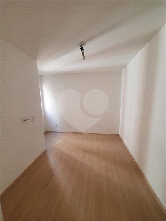 Apartamento à venda com 2 quartos, sendo 1 suíte, em Jardim Flor da Montanha, Guarulhos, SP
