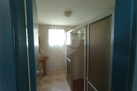 Chácara à venda com 6 quartos, sendo 1 suíte,  em Cercadinho, Alambari, SP