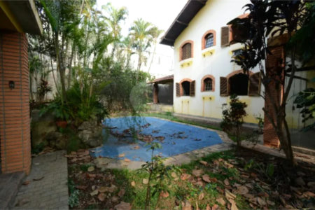 Casa à venda com 5 suítes em Capela do Socorro, São Paulo, SP