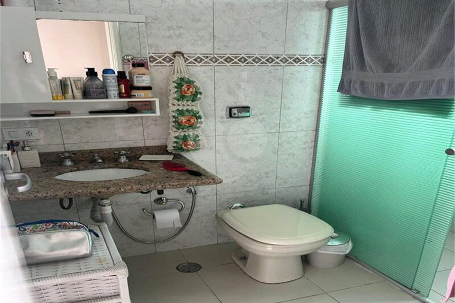 Sobrado à venda com 3 quartos, sendo 1 suíte,  em Jaçanã, São Paulo, SP