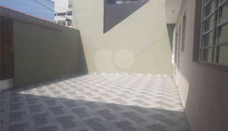 Sobrado à venda com 3 quartos em Vila Clarice, São Paulo, SP