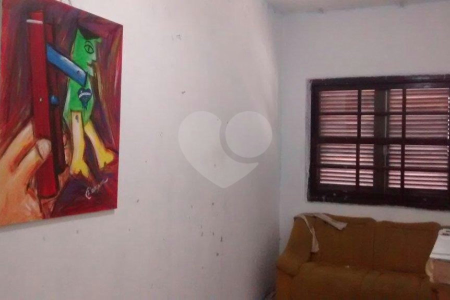 Casa à venda com 6 quartos, sendo 2 suítes,  no condomínio Doutor Francisco Ranieri, São Paulo - SP