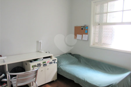 Sobrado à venda com 3 quartos, sendo 1 suíte, em Granja Julieta, São Paulo, SP