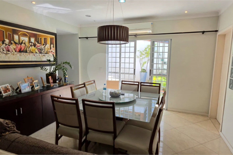 Casa Térrea à venda ou para alugar com 8 quartos, sendo 4 suítes, em Vila Pereira Barreto, São Paulo, SP