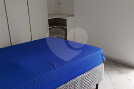 Apartamento à venda com 3 quartos, sendo 1 suíte,  em Enseada, Guarujá, SP