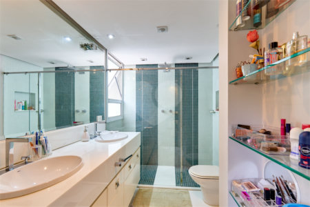 Apartamento à venda com 3 suítes em Alto da Boa Vista, São Paulo, SP