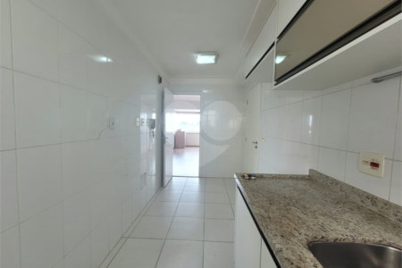 Apartamento à venda com 3 suítes no Centro, Santo André, SP