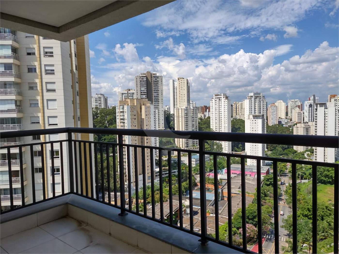 Apartamento à venda com 2 suítes em Vila Andrade, São Paulo, SP