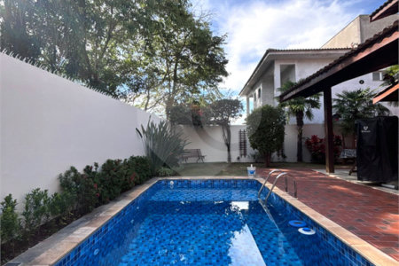 Casa à venda com 3 suítes no condomínio Atibaia Park I, Atibaia - SP