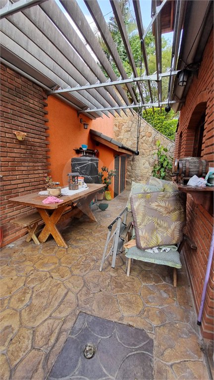 Casa à venda com 4 quartos, sendo 2 suítes, no condomínio Aruã Eco Park, Mogi das Cruzes - SP