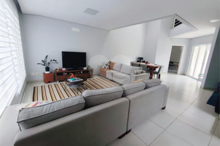 Casa à venda com 3 suítes no condomínio Piemonte, Vinhedo - SP