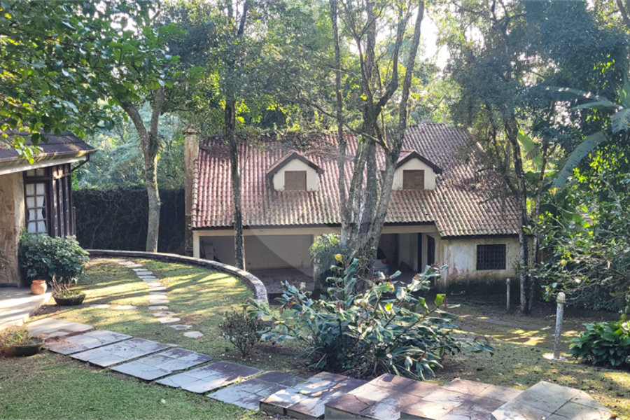 Casa à venda com 3 suítes no condomínio Jardim da Montanha I, Mairiporã - SP