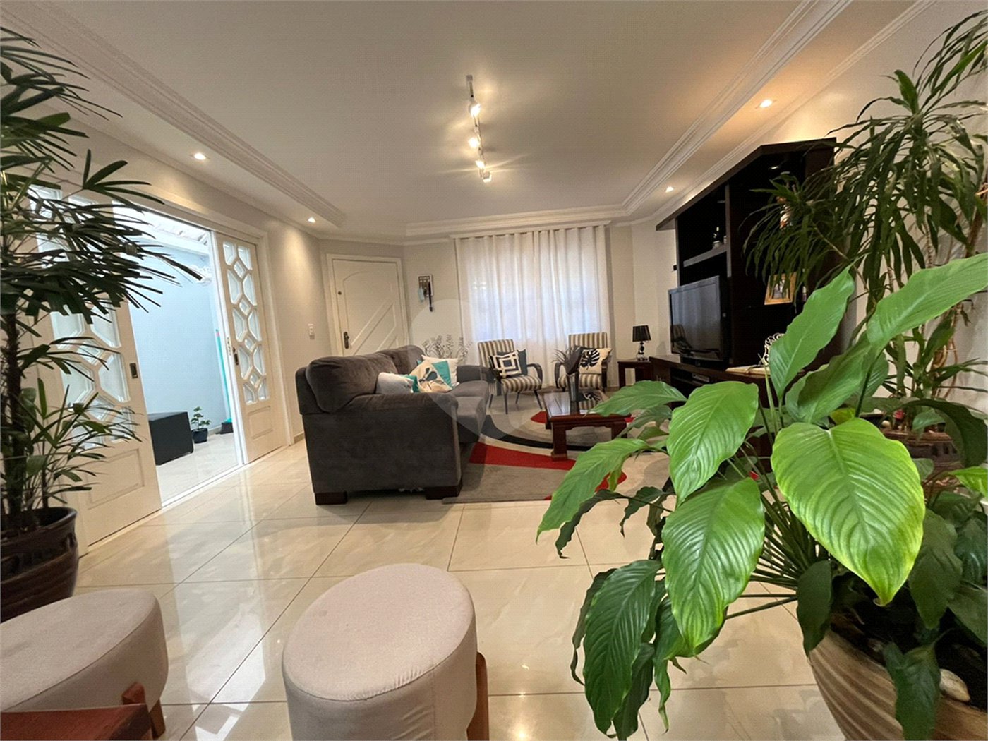 Casa à venda com 4 quartos, sendo 1 suíte, em Vila Maria Alta, São Paulo, SP