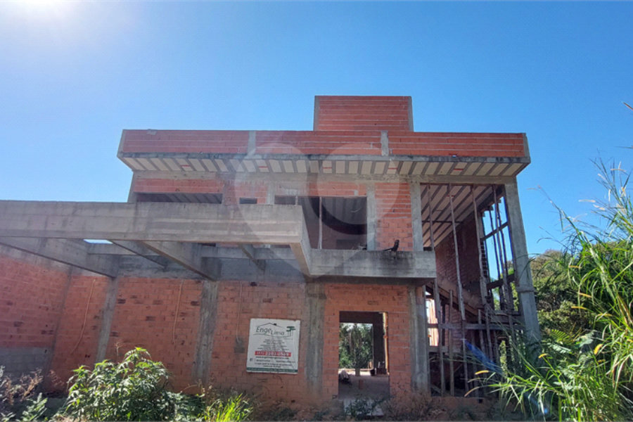 Casa à venda com 4 suítes no condomínio Sausalito, Mairiporã - SP
