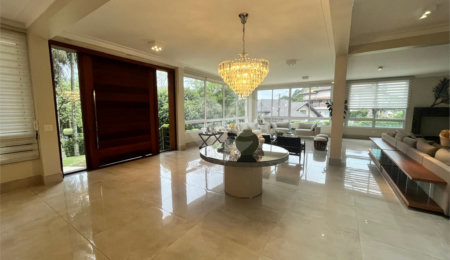 Casa à venda com 5 suítes no condomínio Cantareira, Mairiporã - SP