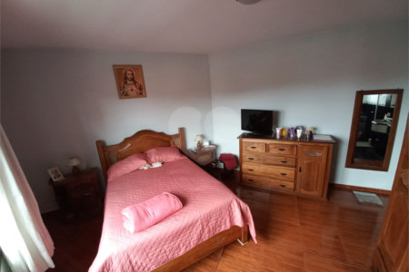 Sobrado à venda com 3 quartos, sendo 1 suíte, em Jardim Umarizal, São Paulo, SP