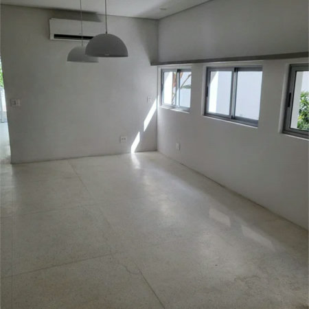 Sobrado à venda ou para alugar com 3 quartos, sendo 1 suíte, em Água Branca, São Paulo, SP