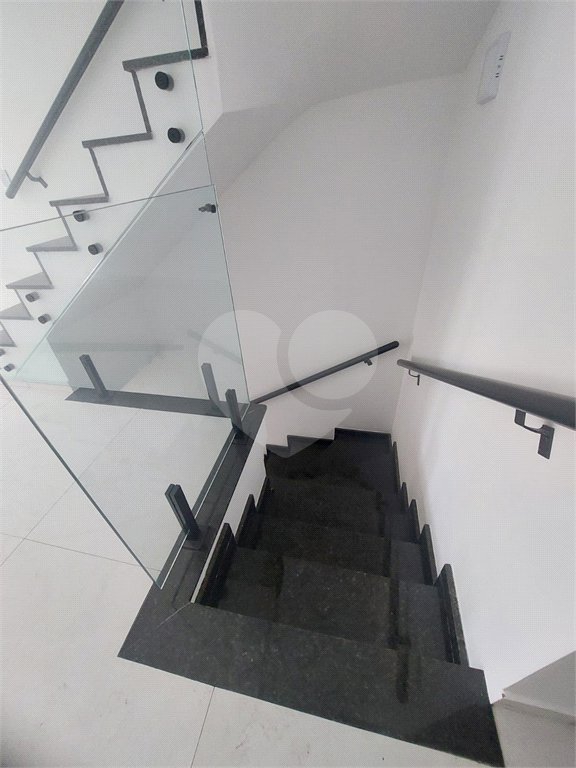 Sobrado à venda com 3 quartos, sendo 1 suíte, em Vila Carrão, São Paulo, SP
