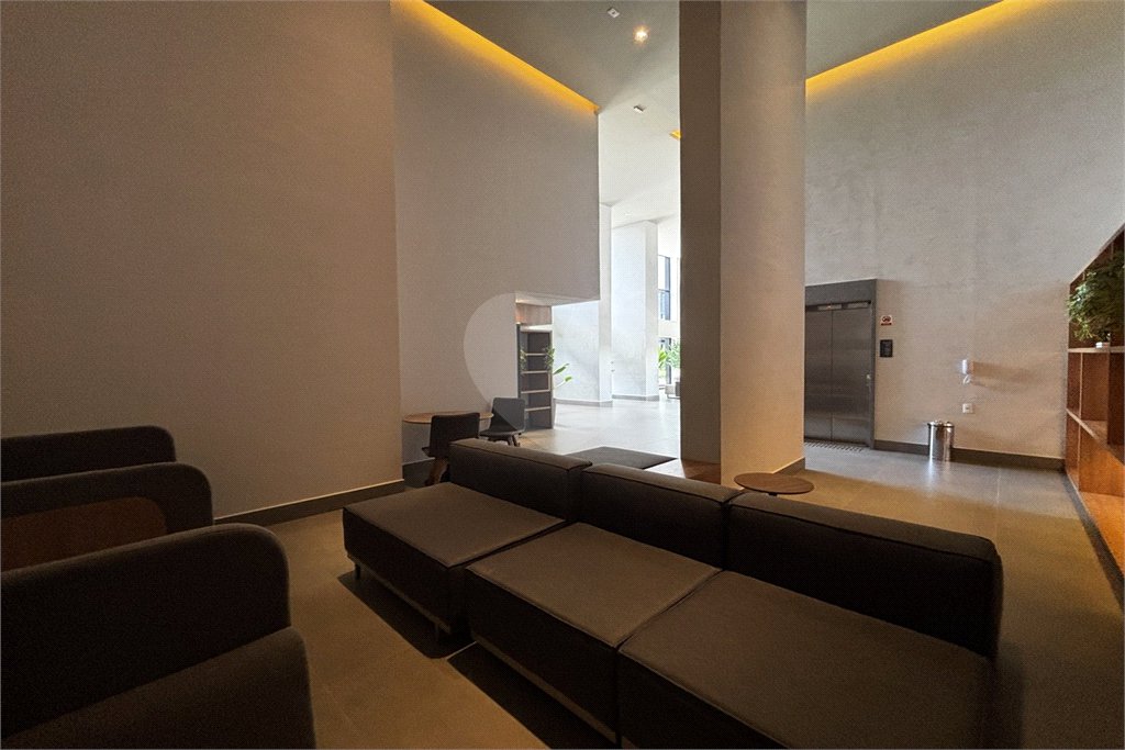Apartamento à venda com 3 suítes em Vila Romana, São Paulo, SP
