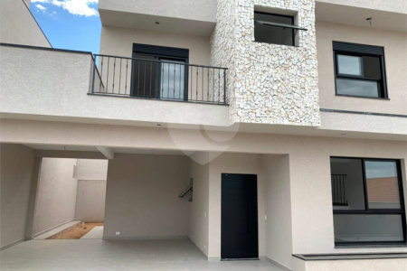 Casa à venda com 3 suítes no condomínio Residencial Celina, Atibaia - SP