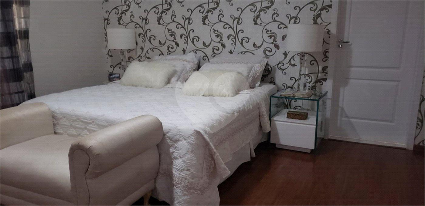 Casa à venda com 4 suítes em Pirucaia, Mairiporã, SP
