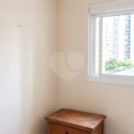 Apartamento à venda com 3 quartos, sendo 1 suíte, em Jardim das Acácias, São Paulo, SP