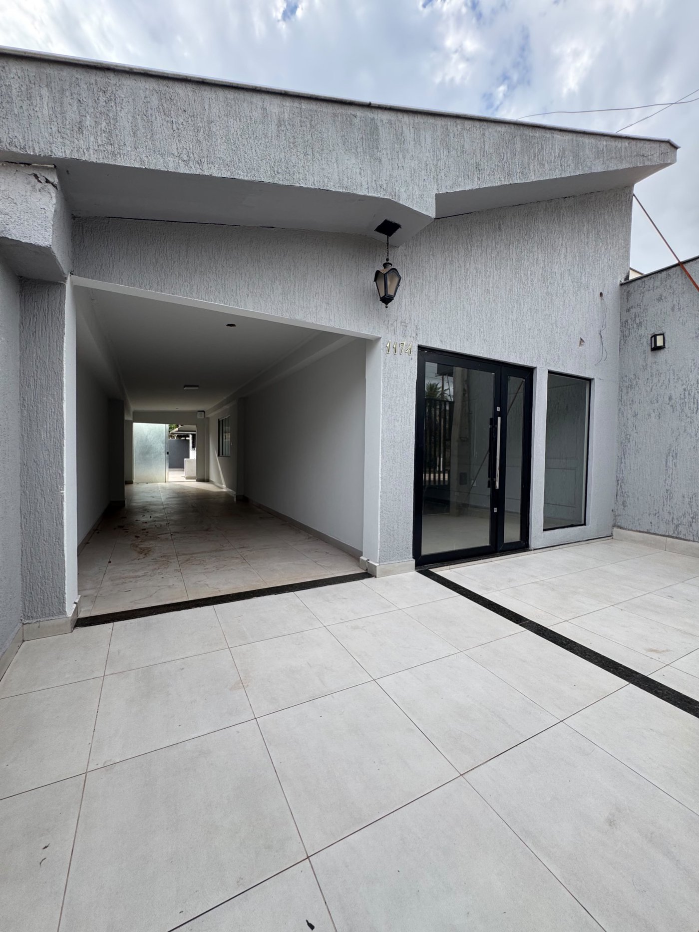 Casa para alugar com 3 quartos, sendo 1 suíte,  em Santos Dumont, Três Lagoas, MS