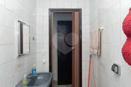 Casa Térrea à venda com 4 quartos, sendo 1 suíte,  em Vila Mazzei, São Paulo, SP