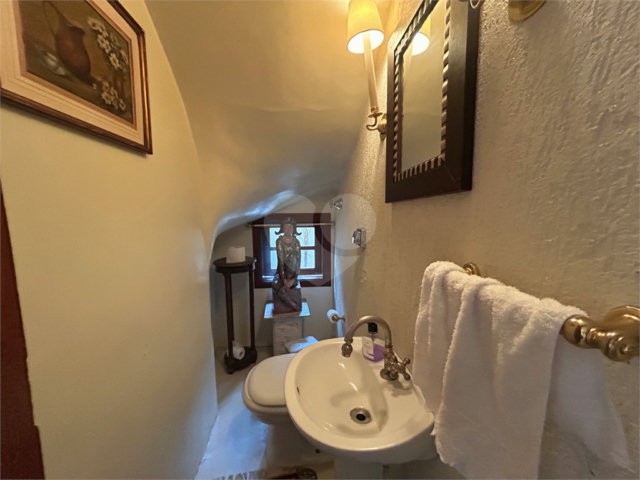 Casa de Vila à venda com 5 quartos, sendo 3 suítes,  em Jardim Hípico, São Paulo, SP