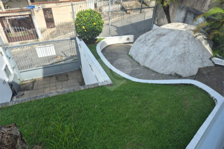 Salão à venda em Vila Irmãos Arnoni, São Paulo, SP