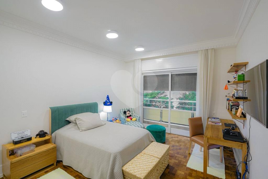 Apartamento à venda com 4 quartos, sendo 1 suíte, em Higienópolis, São Paulo, SP