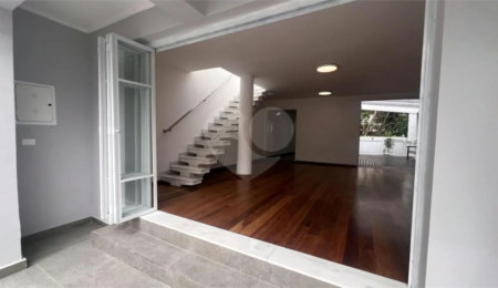 Casa à venda com 3 quartos, sendo 1 suíte,  em Vila Pompéia, São Paulo, SP