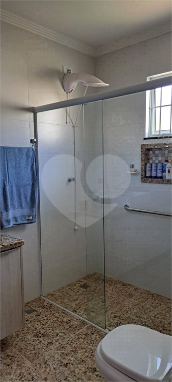 Chácara à venda com 3 quartos, sendo 2 suítes,  em Chácaras Fernão Dias, Atibaia, SP