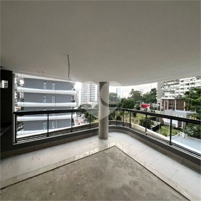 Apartamento à venda com 3 quartos, sendo 2 suítes, em Butantã, São Paulo, SP