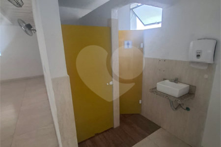 Apartamento para alugar com 2 quartos em Santíssimo, Rio de Janeiro, RJ