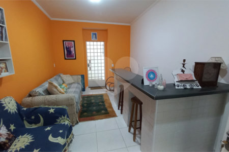Sobrado à venda com 3 quartos, sendo 1 suíte, em Vila Gomes, São Paulo, SP