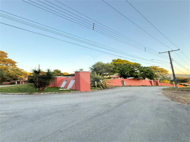 Casa à venda com 6 quartos, sendo 2 suítes,  no condomínio Alpes de Mairiporã, Mairiporã - SP