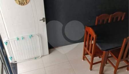Casa à venda com 2 quartos no condomínio Villa Caucaia, Cotia - SP