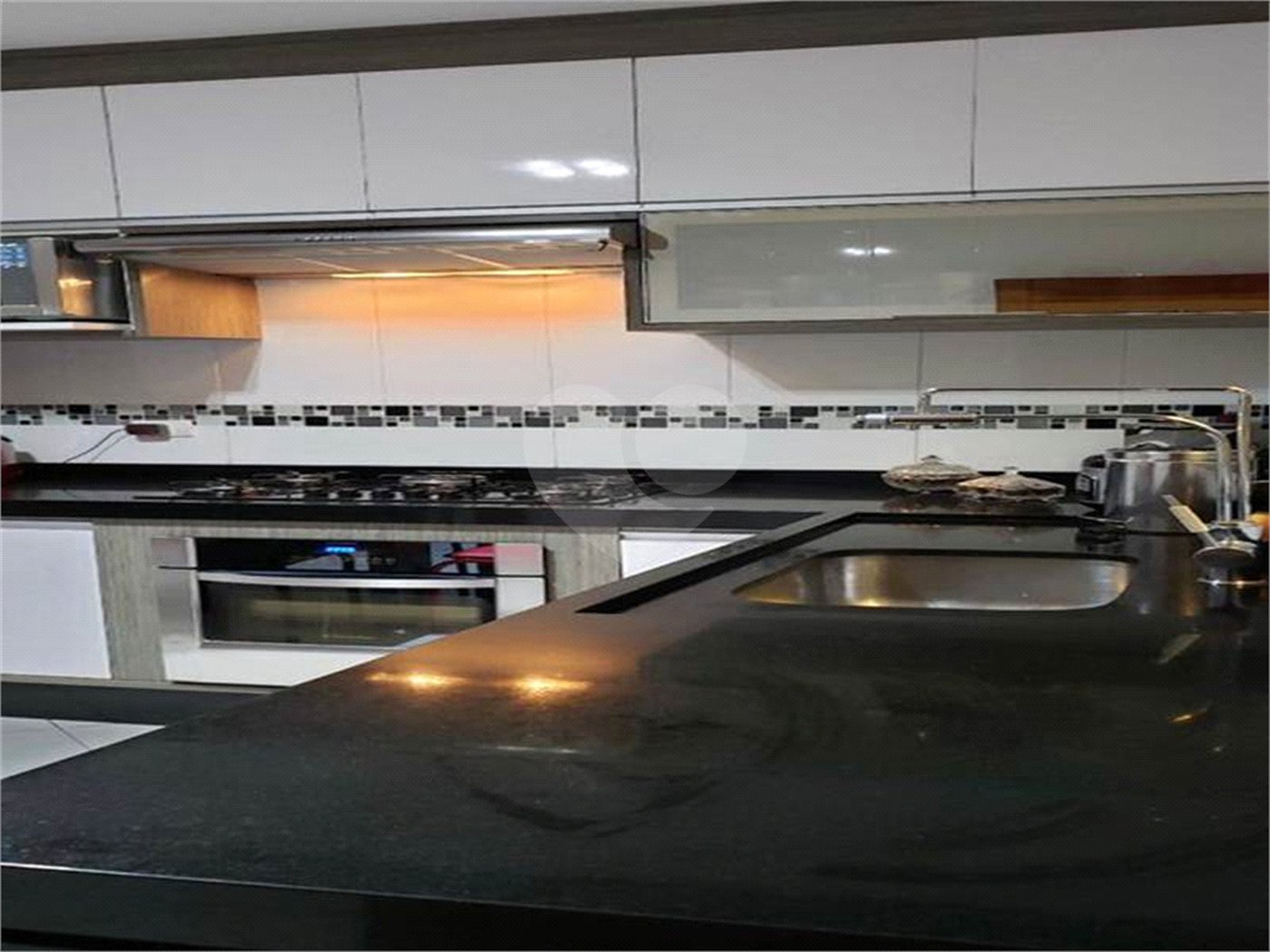 Sobrado à venda com 2 suítes em Vila Bonilha, São Paulo, SP