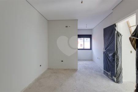 Casa à venda com 4 suítes no condomínio Reserva Robélia, São Paulo - SP