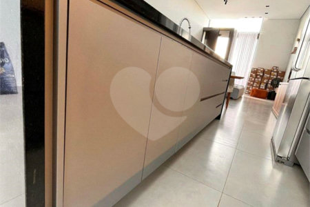Casa à venda com 3 suítes no condomínio Residencial Golden Ville, Itapetininga - SP