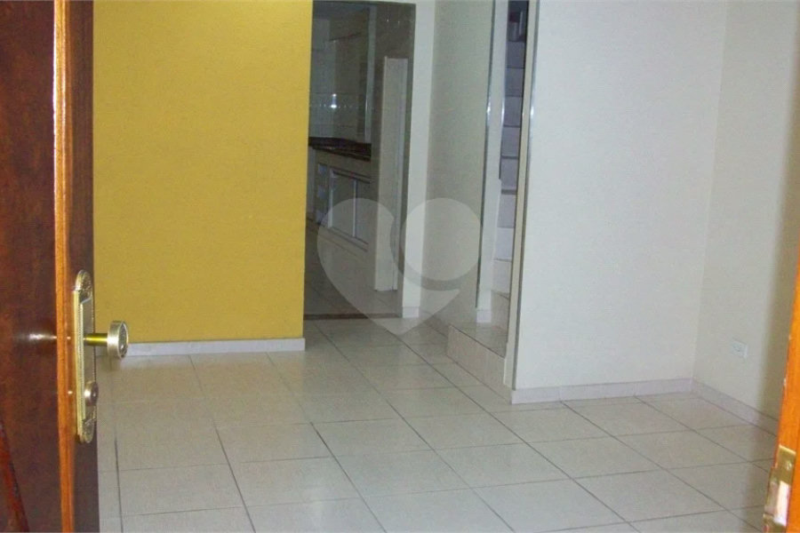 Sobrado à venda com 2 quartos em Conjunto Residencial Vista Verde, São Paulo, SP
