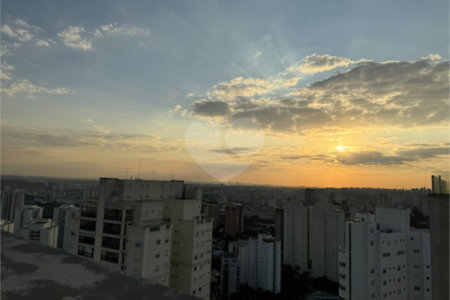 Cobertura à venda ou para alugar com 5 quartos, sendo 4 suítes, em Santo Amaro, São Paulo, SP