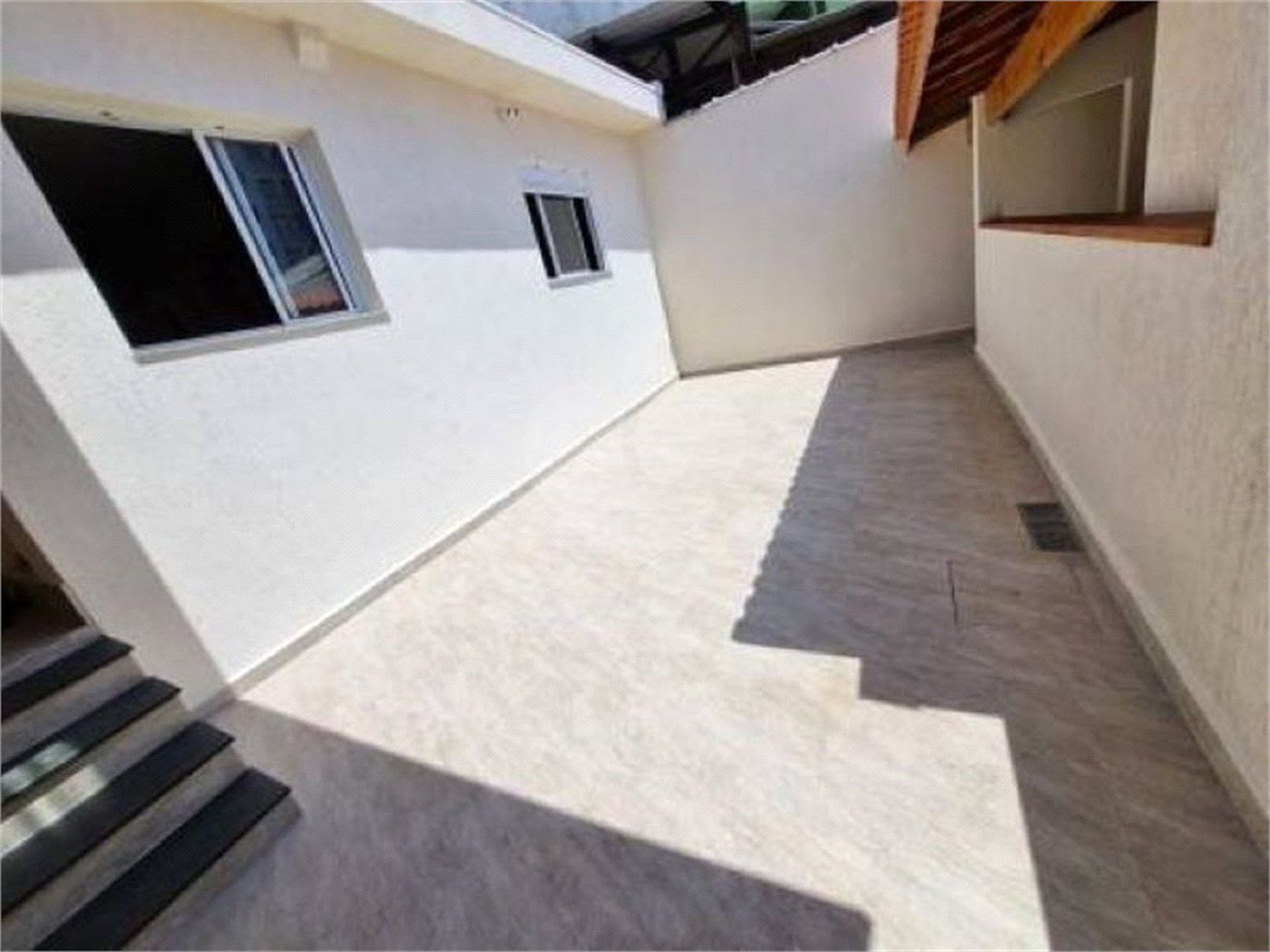 Casa à venda com 5 quartos, sendo 2 suítes,  em Vila Gonçalves, São Bernardo do Campo, SP
