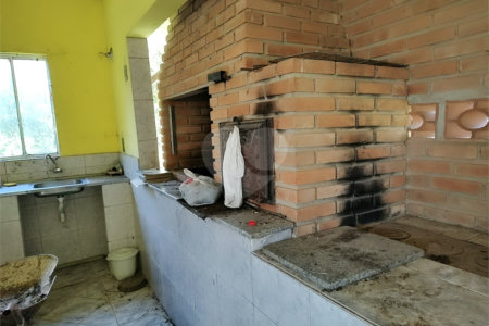 Sítio à venda com 3 quartos, sendo 1 suíte,  em Da Barra, Salto de Pirapora, SP