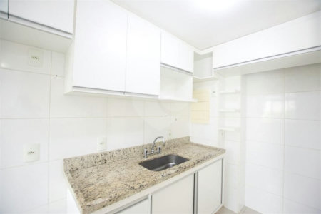 Apartamento à venda com 2 quartos, sendo 1 suíte, em Praça da Bandeira, Rio de Janeiro, RJ