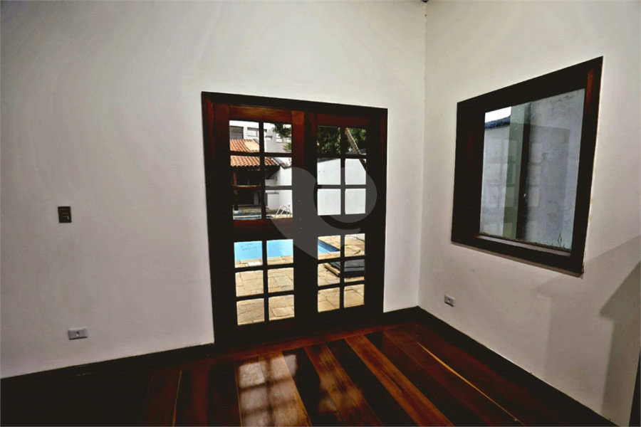 Casa à venda com 4 quartos, sendo 2 suítes, em Santana, São Paulo, SP