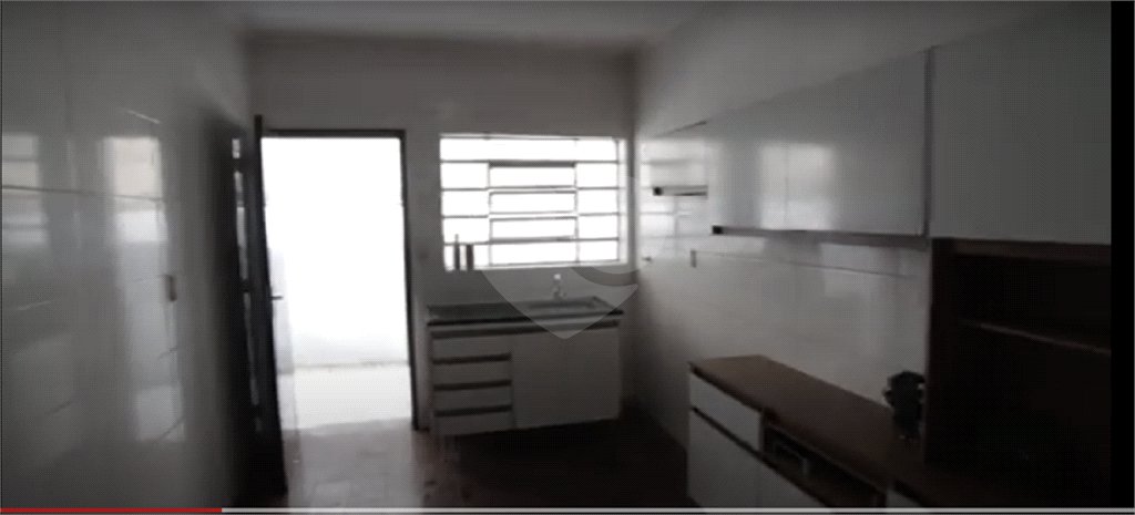 Casa à venda com 3 quartos, sendo 2 suítes,  no condomínio Não, São Paulo - SP