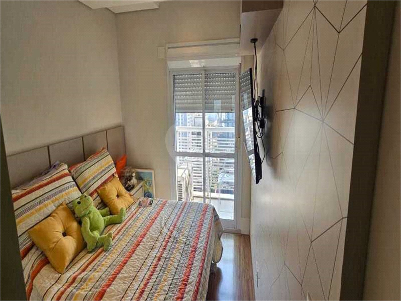 Apartamento à venda com 2 quartos, sendo 1 suíte,  em Vila Gertrudes, São Paulo, SP