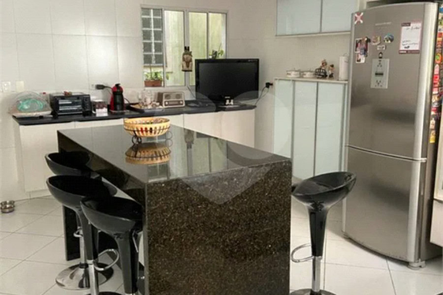 Sobrado à venda com 3 suítes em Santana, São Paulo, SP
